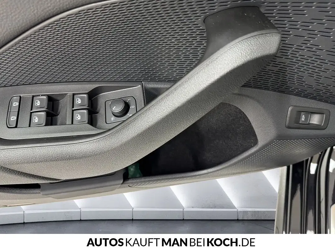 Skoda Octavia - Thumbnail 12