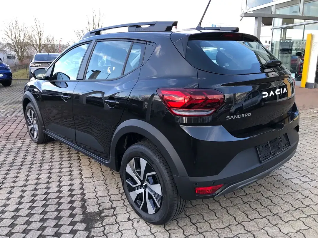 Dacia Sandero - Thumbnail 4
