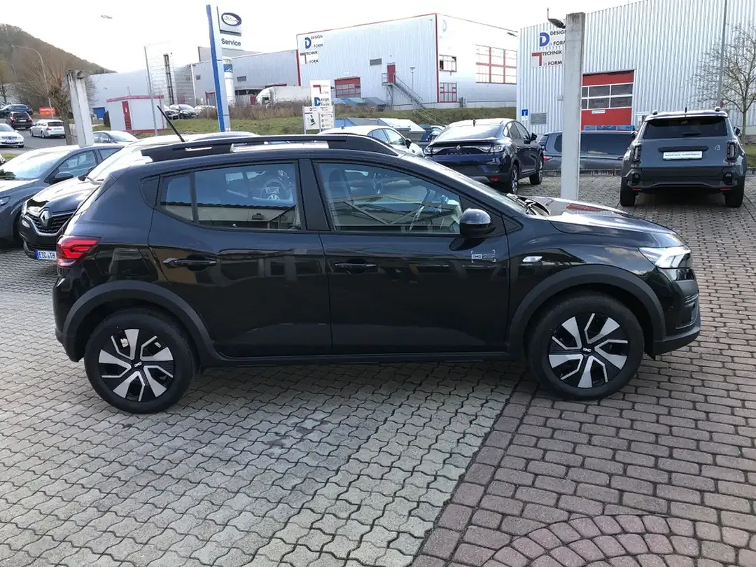 Dacia Sandero - Thumbnail 7