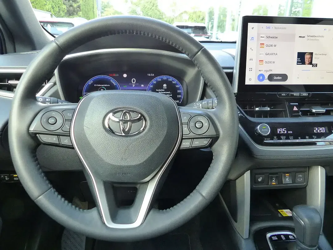 Toyota Corolla Cross - Thumbnail 13