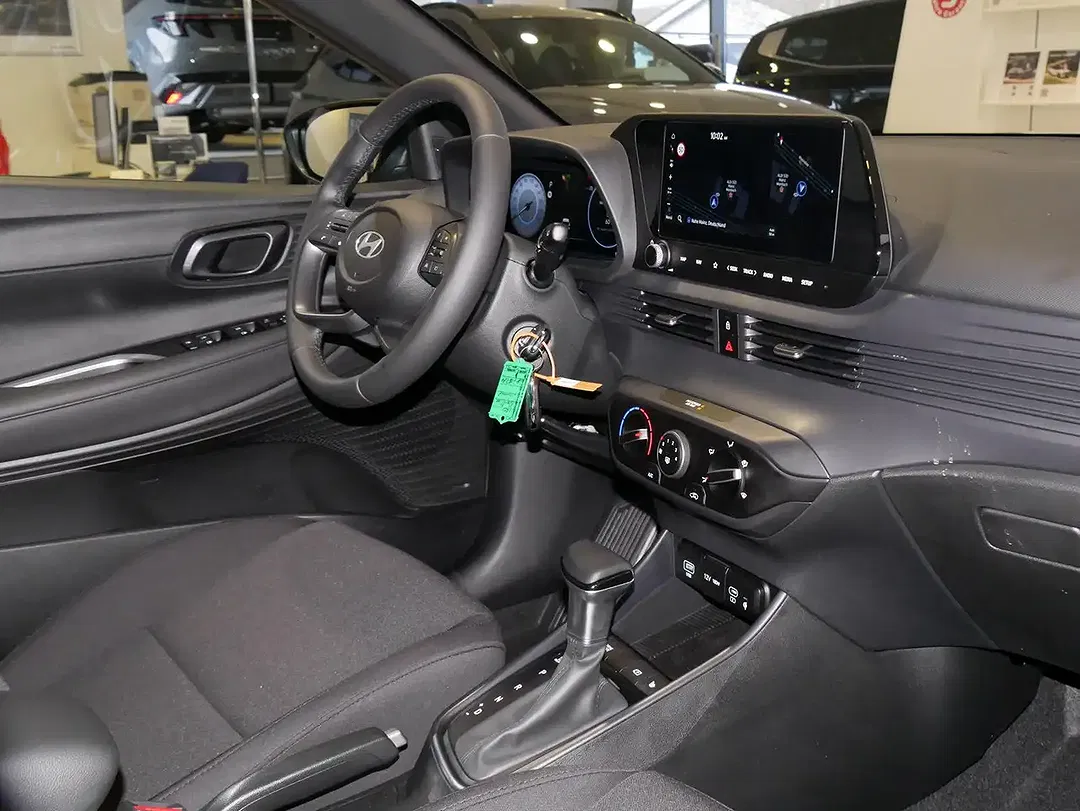 Hyundai i20 - Thumbnail 3