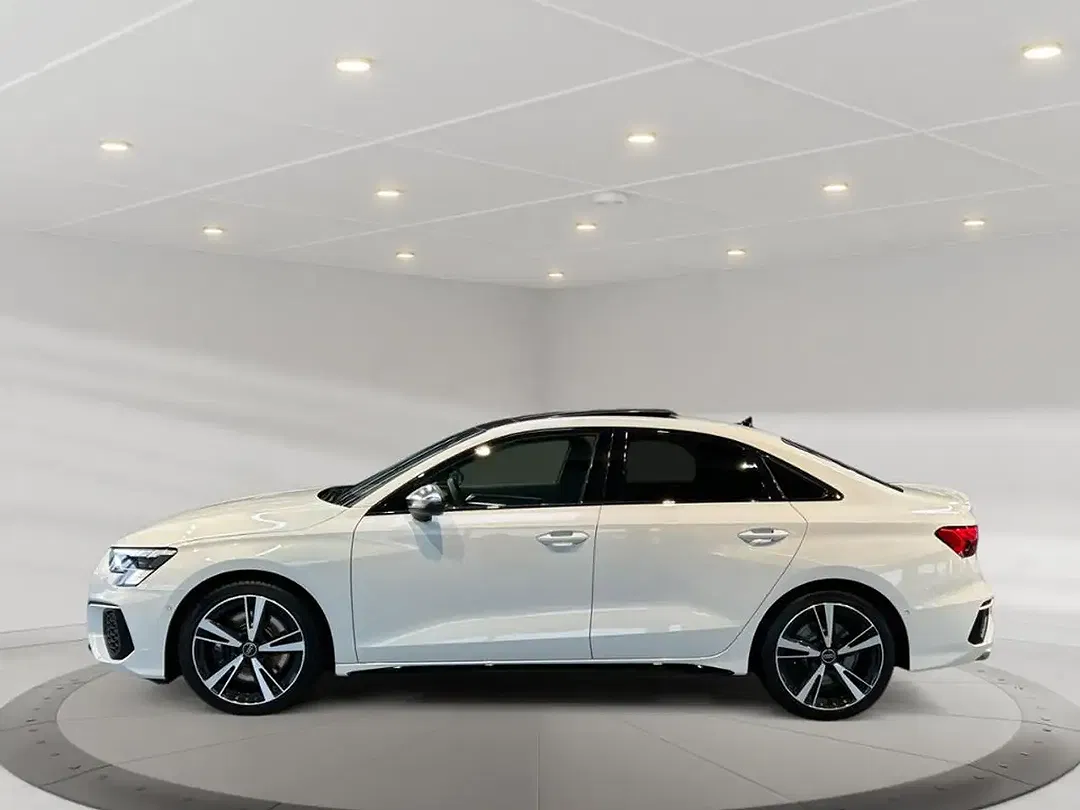 Audi S3 - Thumbnail 3