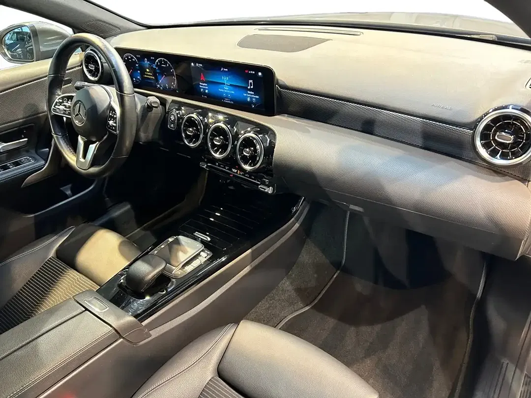 Mercedes-Benz A 180 - Thumbnail 3