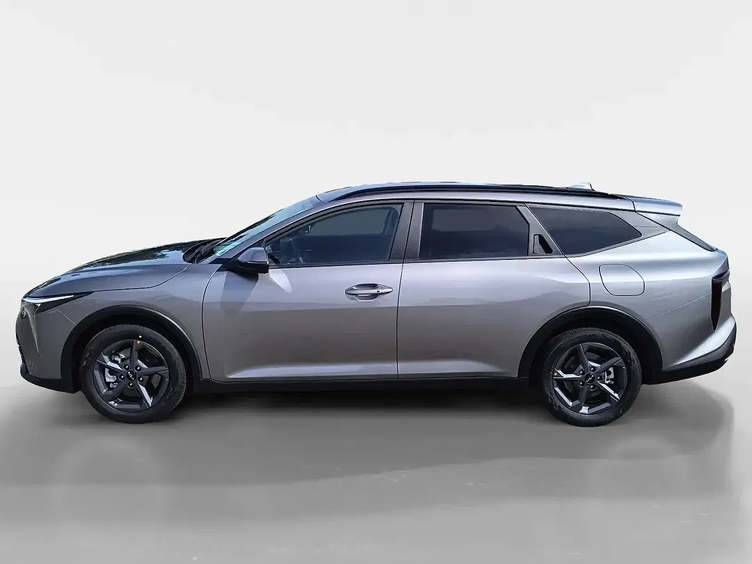 Kia K4 - Thumbnail 3