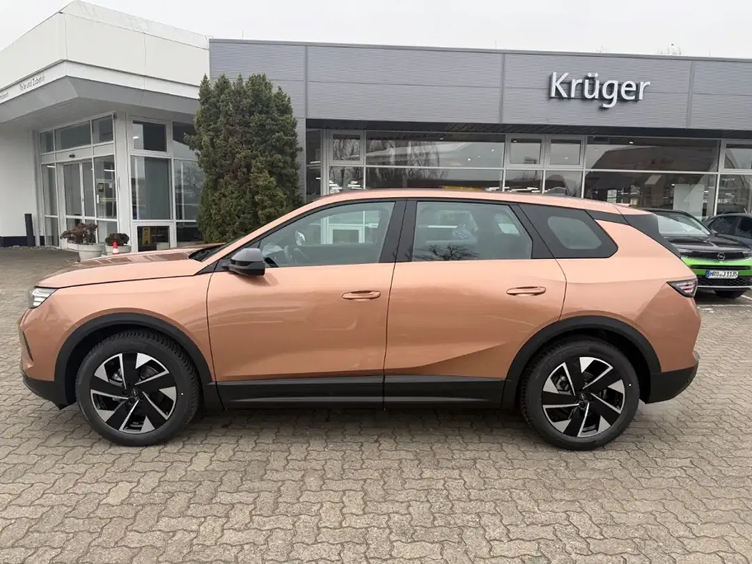 Opel Grandland - Thumbnail 3
