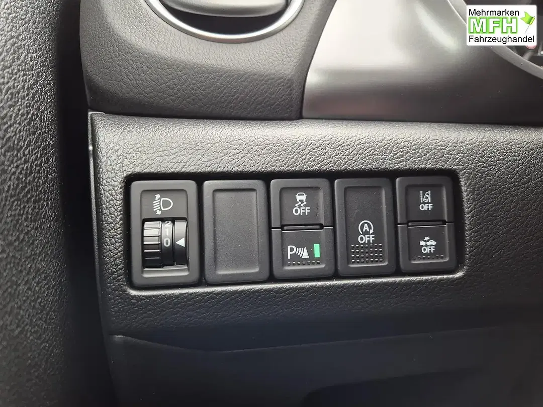 Suzuki Vitara - Thumbnail 14