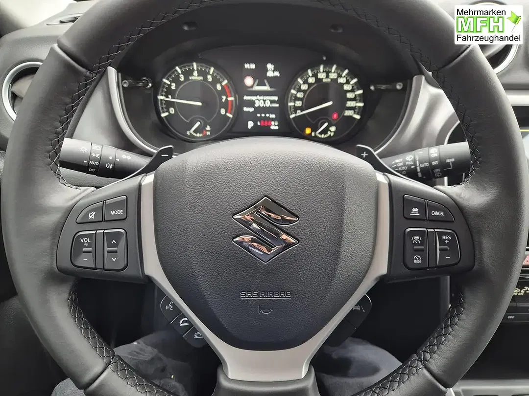 Suzuki Vitara - Thumbnail 15