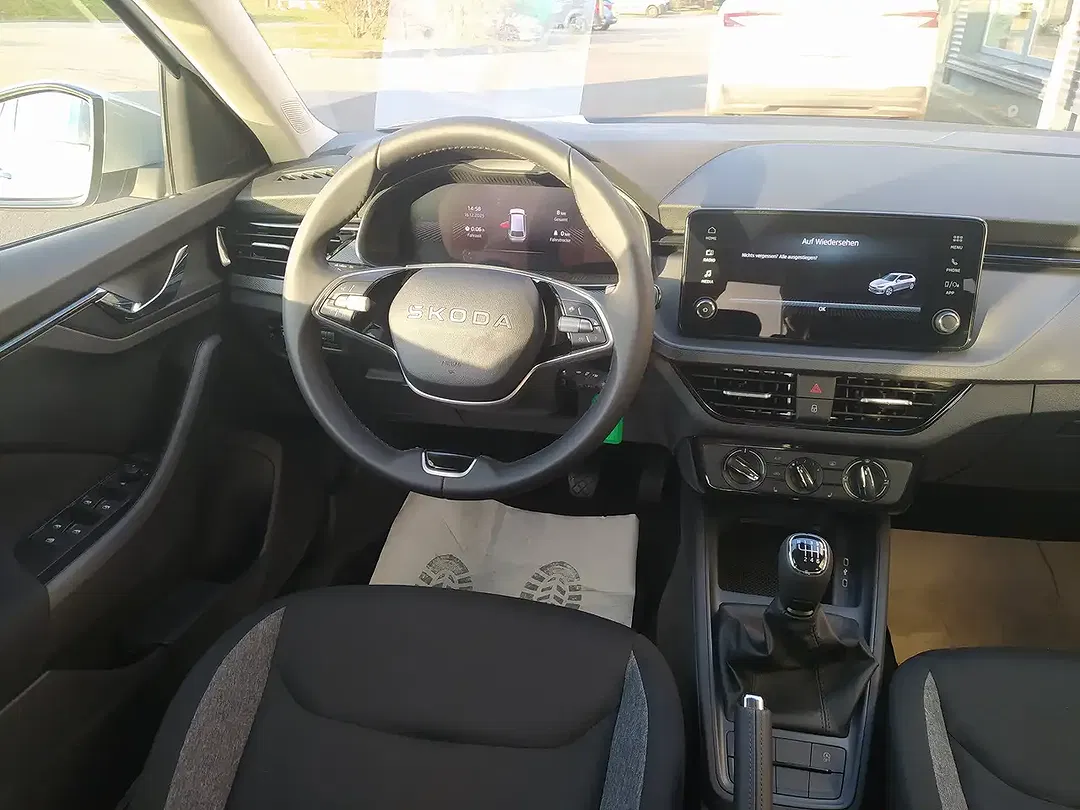Skoda Scala - Thumbnail 10