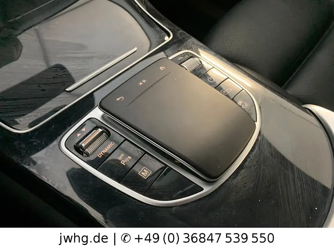 Mercedes-Benz GLC 300 - Thumbnail 14