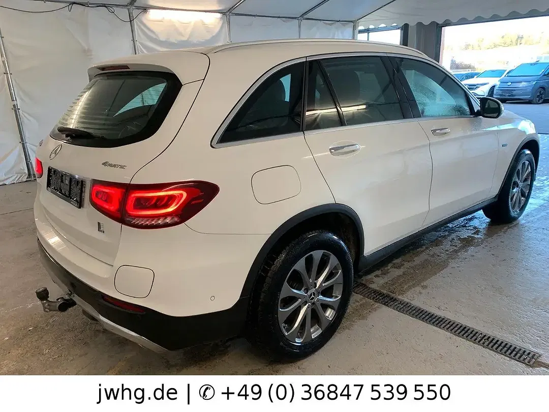 Mercedes-Benz GLC 300 - Thumbnail 5