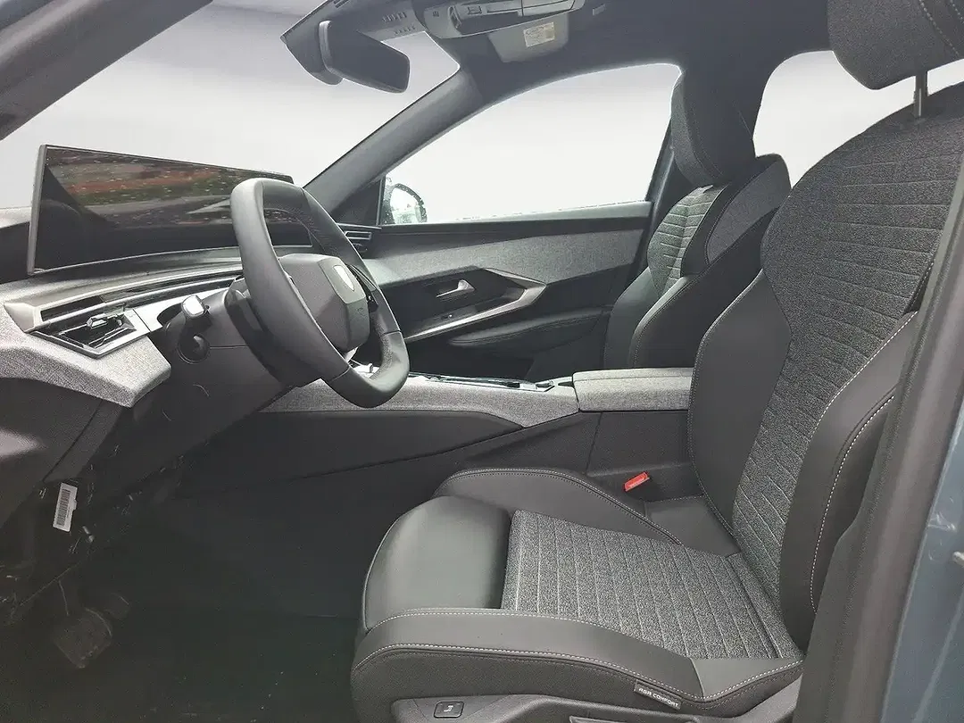 Peugeot 5008 - Thumbnail 7