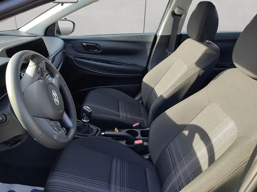 Hyundai i20 - Thumbnail 9