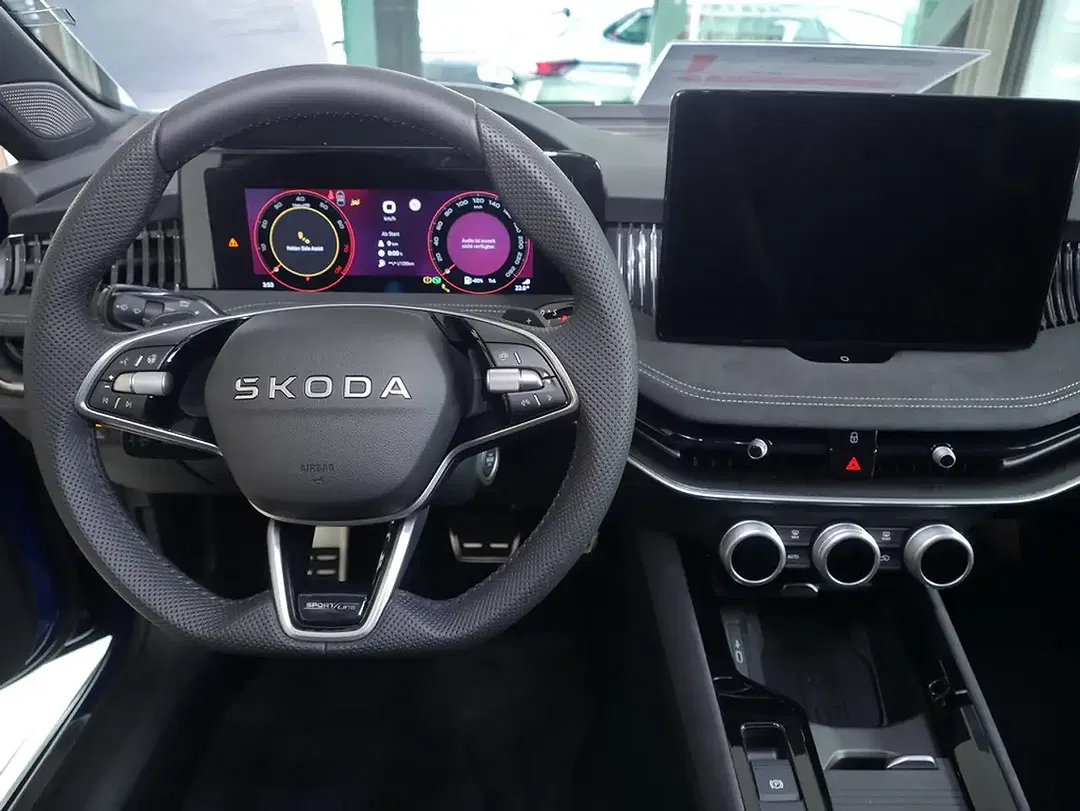 Skoda Superb - Thumbnail 4