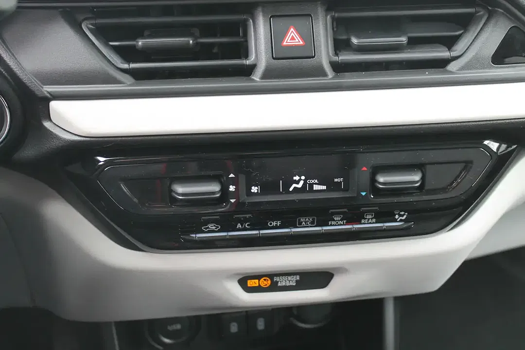 Suzuki Swift - Thumbnail 10