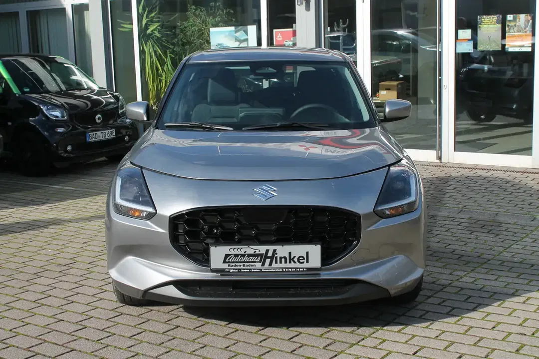 Suzuki Swift - Thumbnail 2