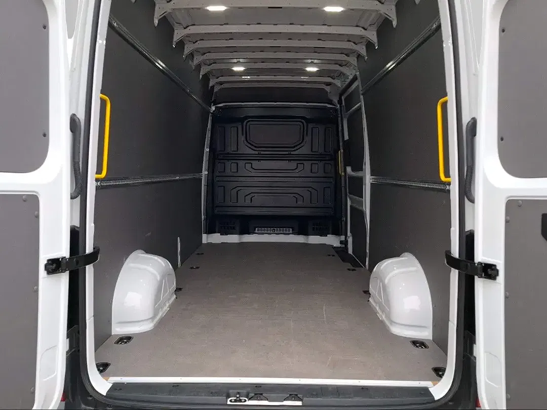 Volkswagen Crafter - Thumbnail 11
