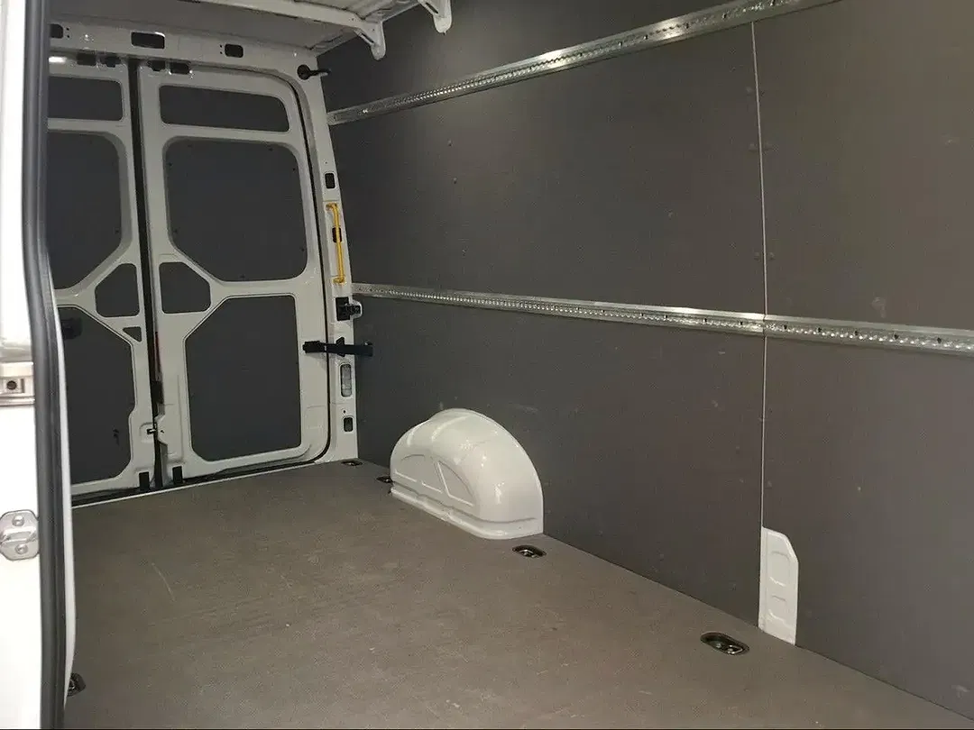 Volkswagen Crafter - Thumbnail 12