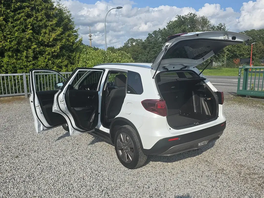 Suzuki Vitara - Thumbnail 10