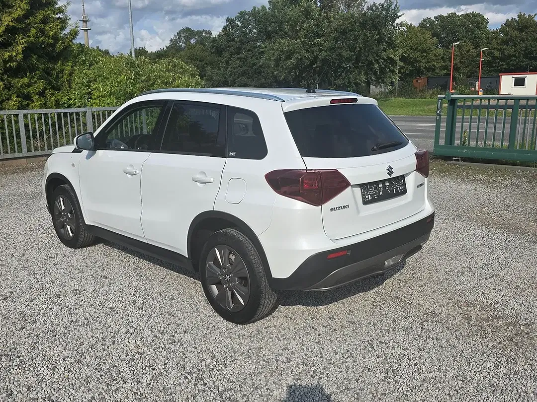 Suzuki Vitara - Thumbnail 2