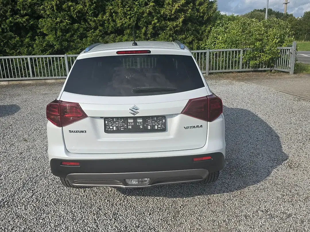 Suzuki Vitara - Thumbnail 5