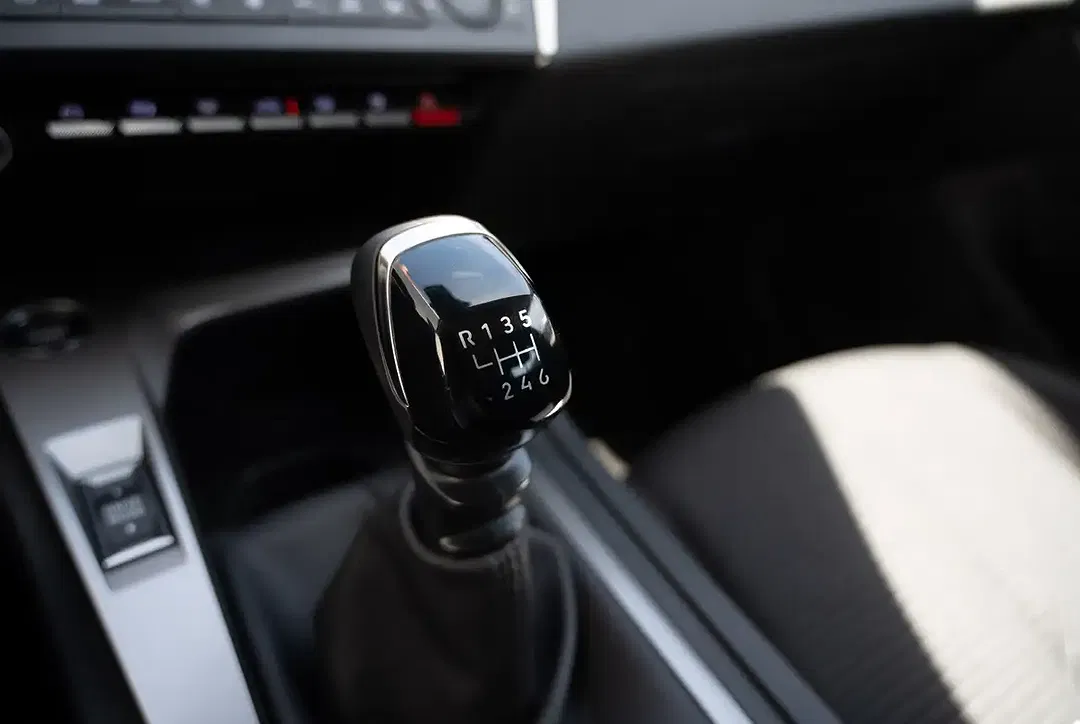 Peugeot 308 - Thumbnail 6