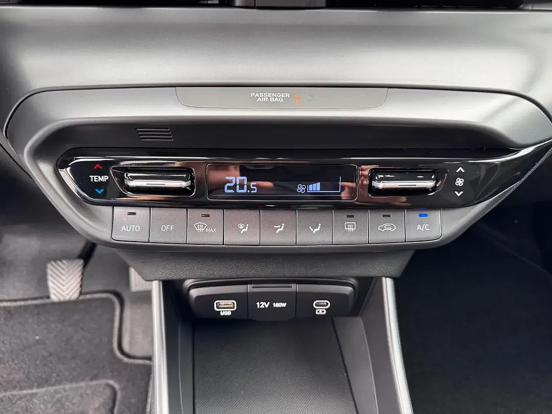 Hyundai i20 - Thumbnail 15