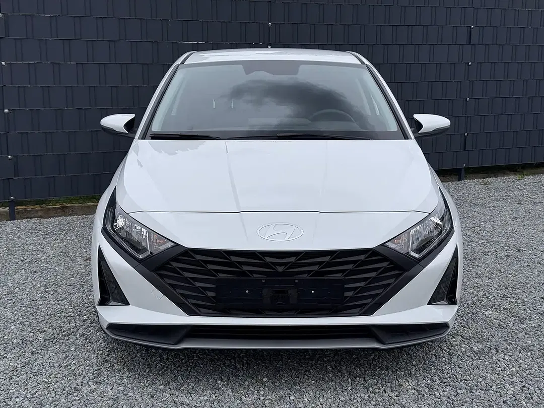 Hyundai i20 - Thumbnail 3