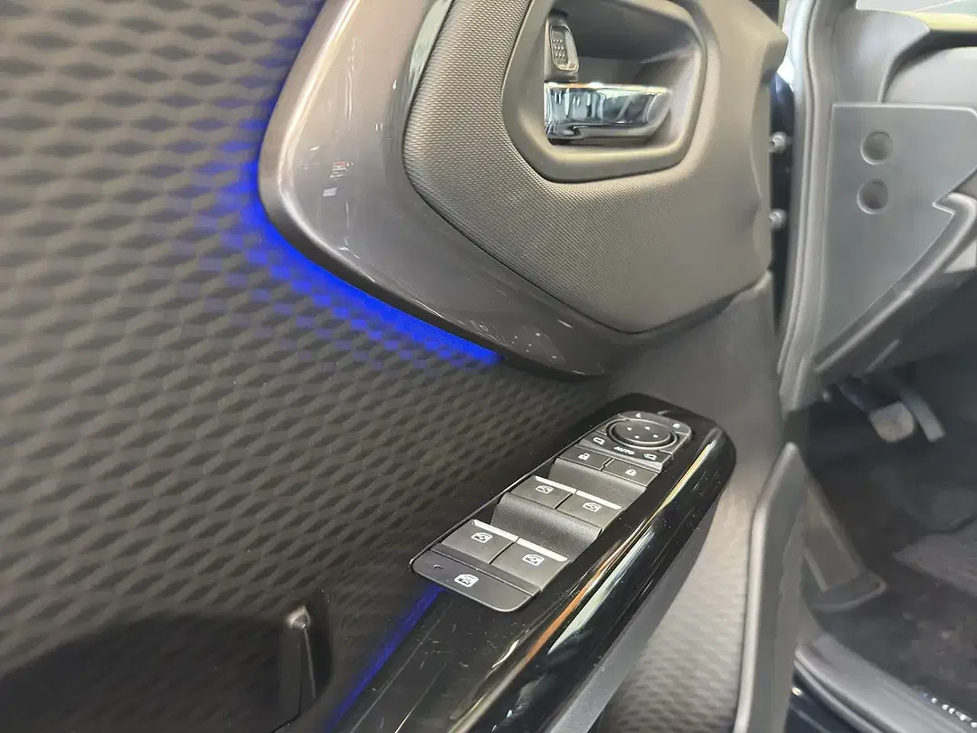 Suzuki Vitara - Thumbnail 9