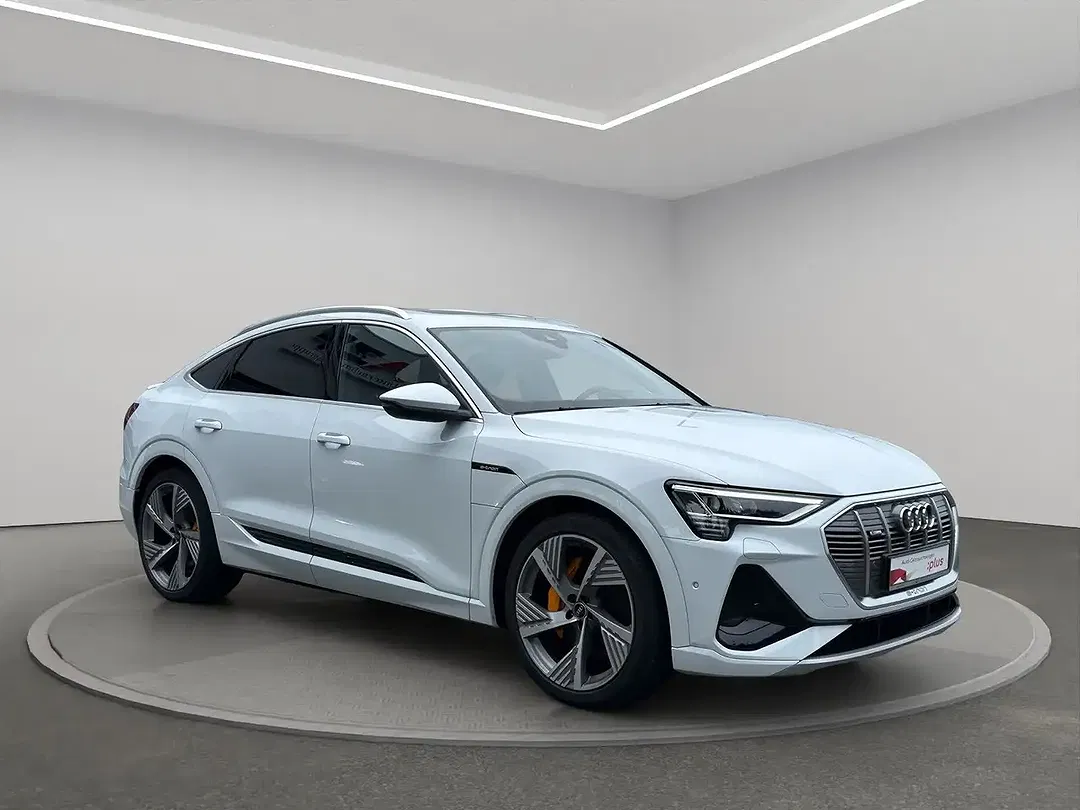 Audi e-tron - Thumbnail 2