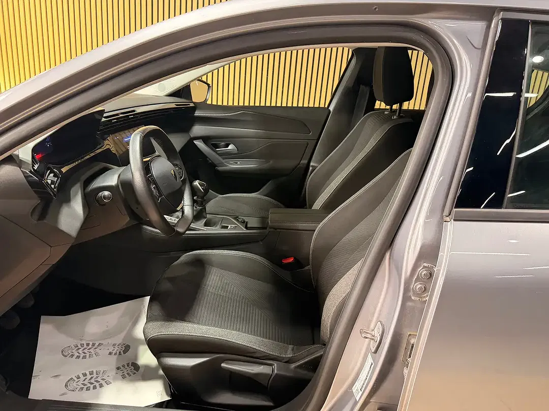 Peugeot 308 - Thumbnail 11