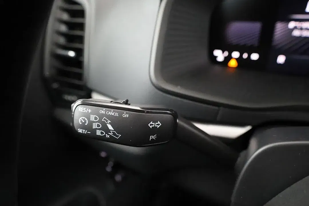 Skoda Karoq - Thumbnail 9