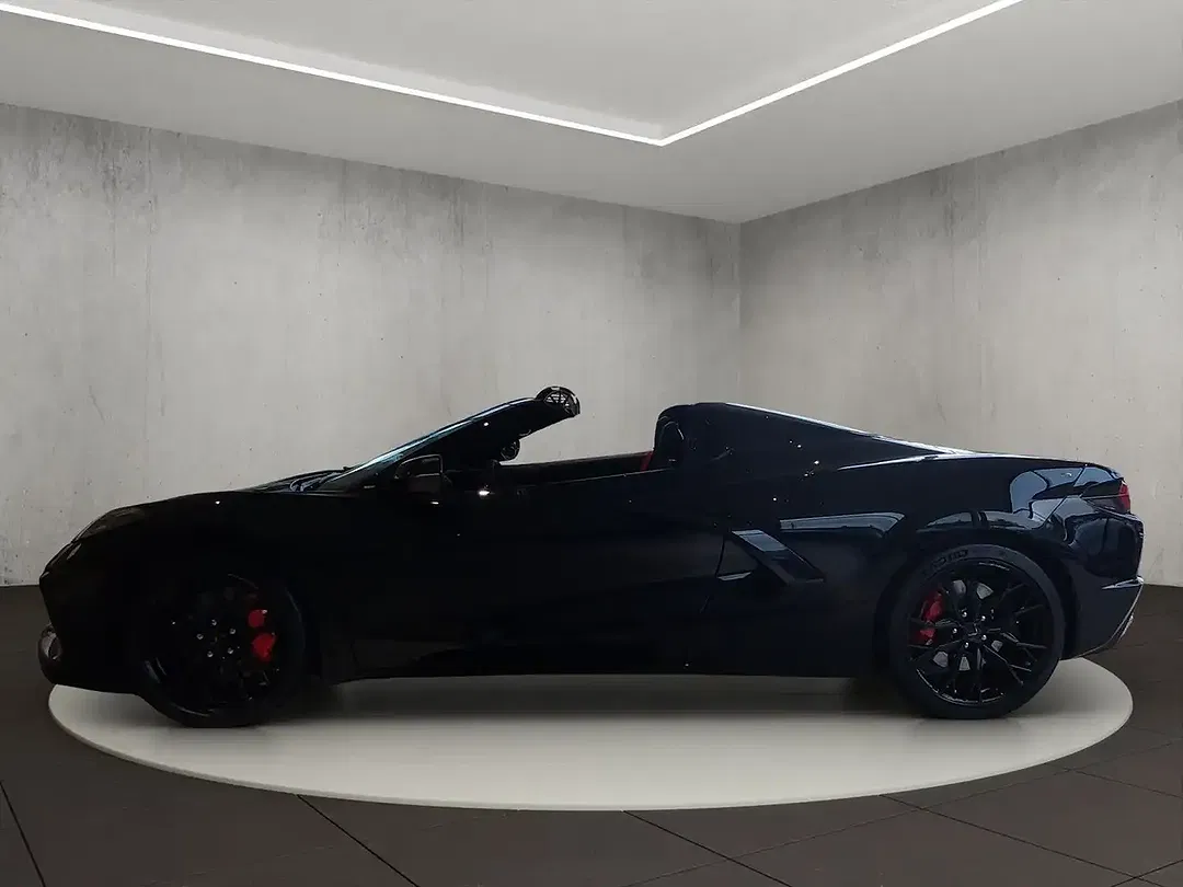 Corvette C8 - Thumbnail 2