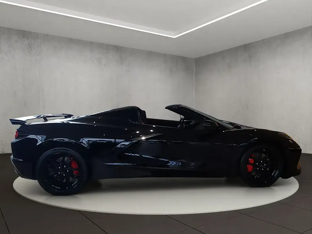 Corvette C8 - Thumbnail 6