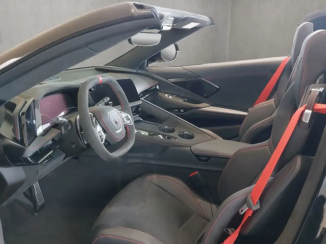 Corvette C8 - Thumbnail 9