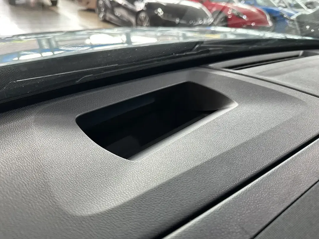 Ford Explorer - Thumbnail 14