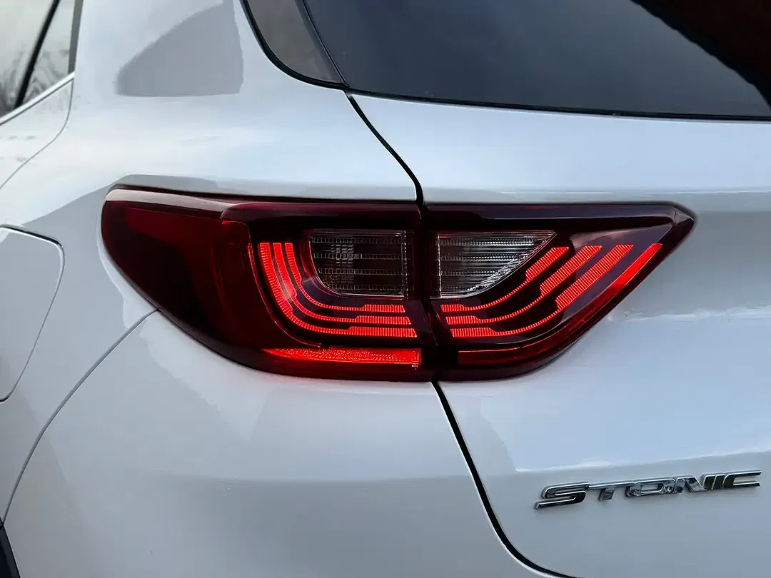 Kia Stonic - Thumbnail 10