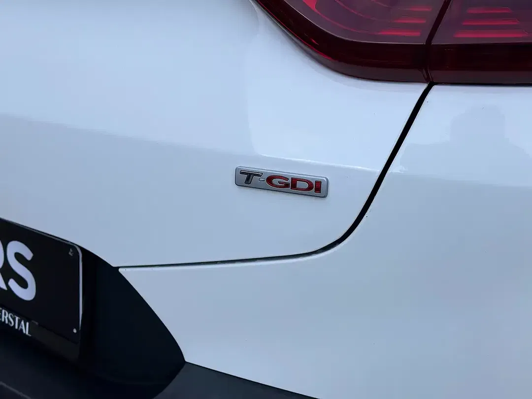 Kia Stonic - Thumbnail 11