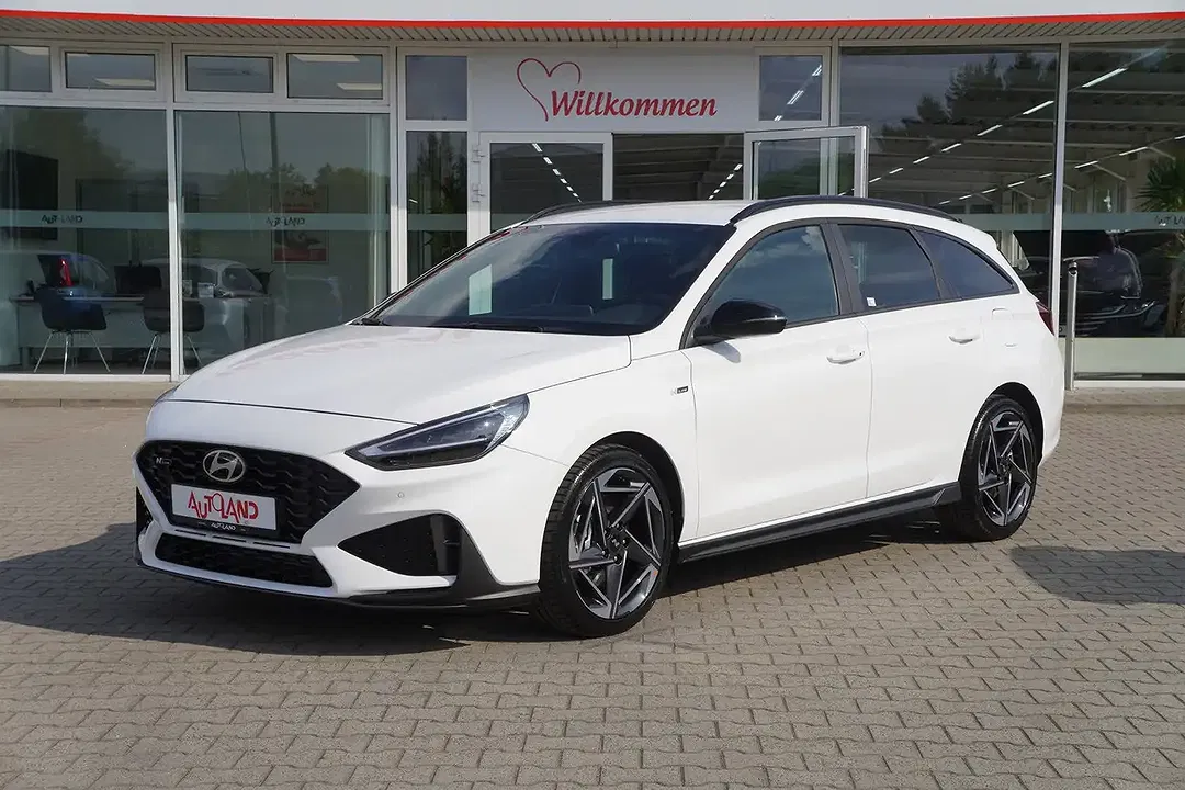 Hyundai i30 - Thumbnail 1