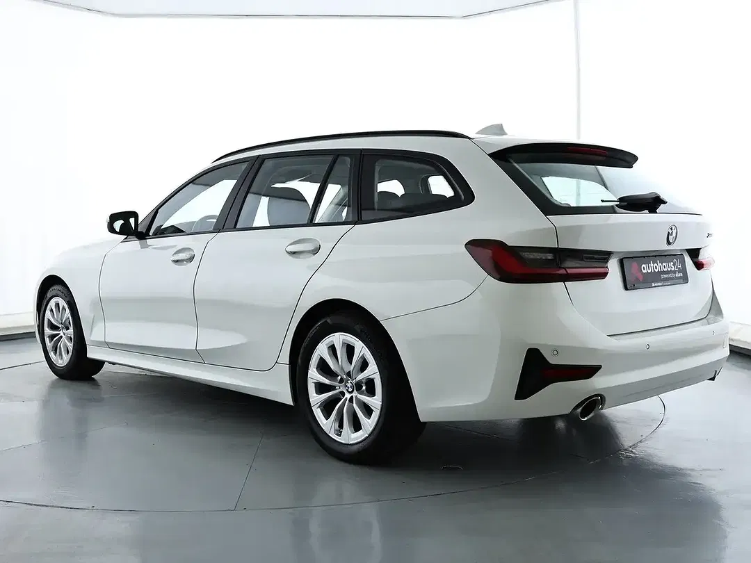 BMW 320 - Thumbnail 4