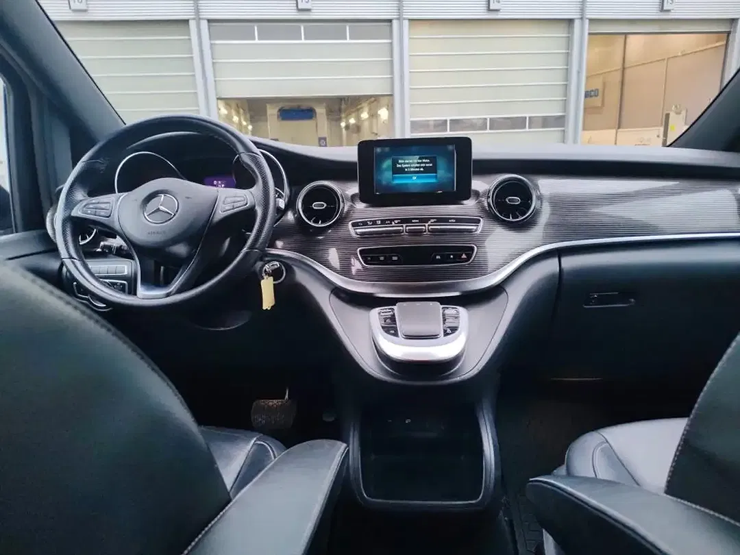 Mercedes-Benz V 250 - Thumbnail 10