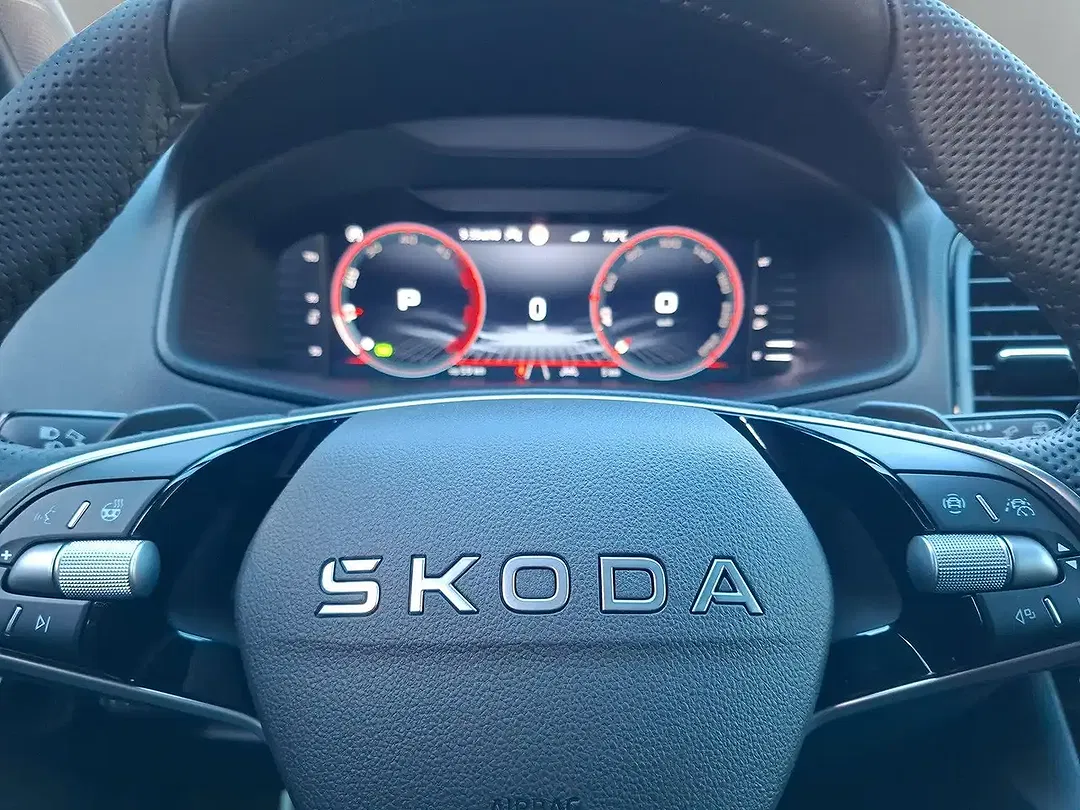 Skoda Karoq - Thumbnail 10