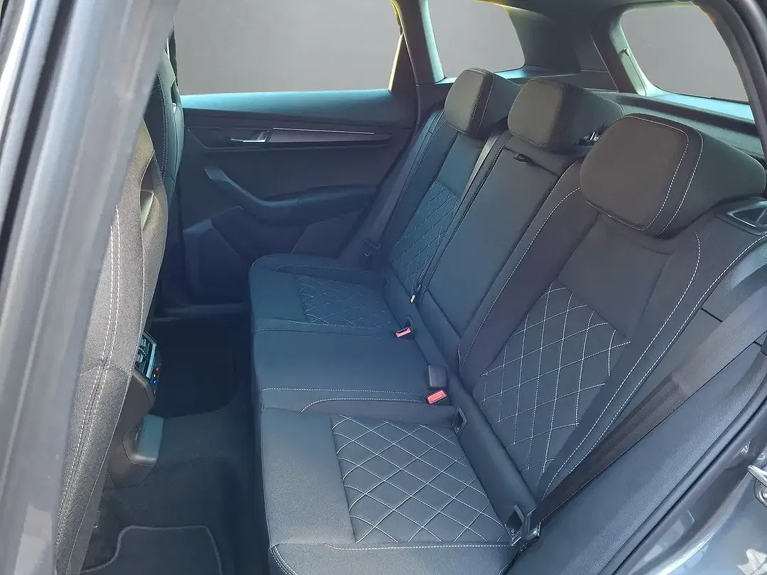 Skoda Karoq - Thumbnail 8