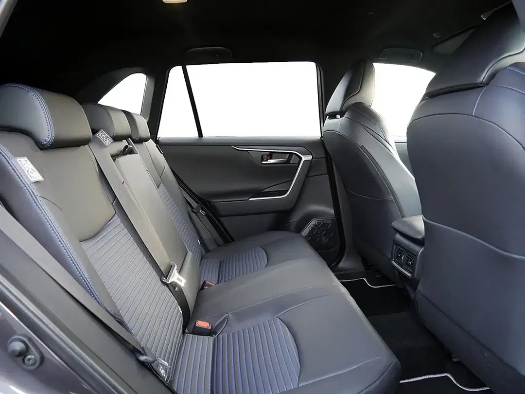 Toyota RAV 4 - Thumbnail 8