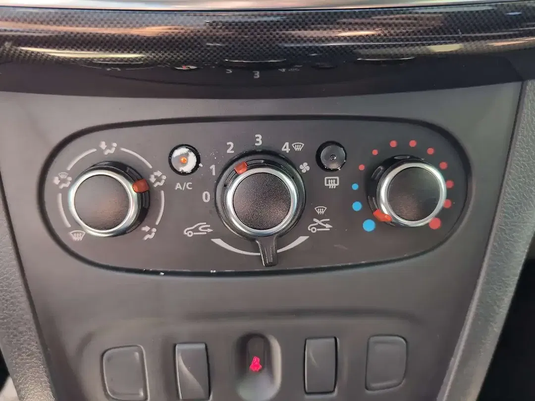 Dacia Logan - Thumbnail 12