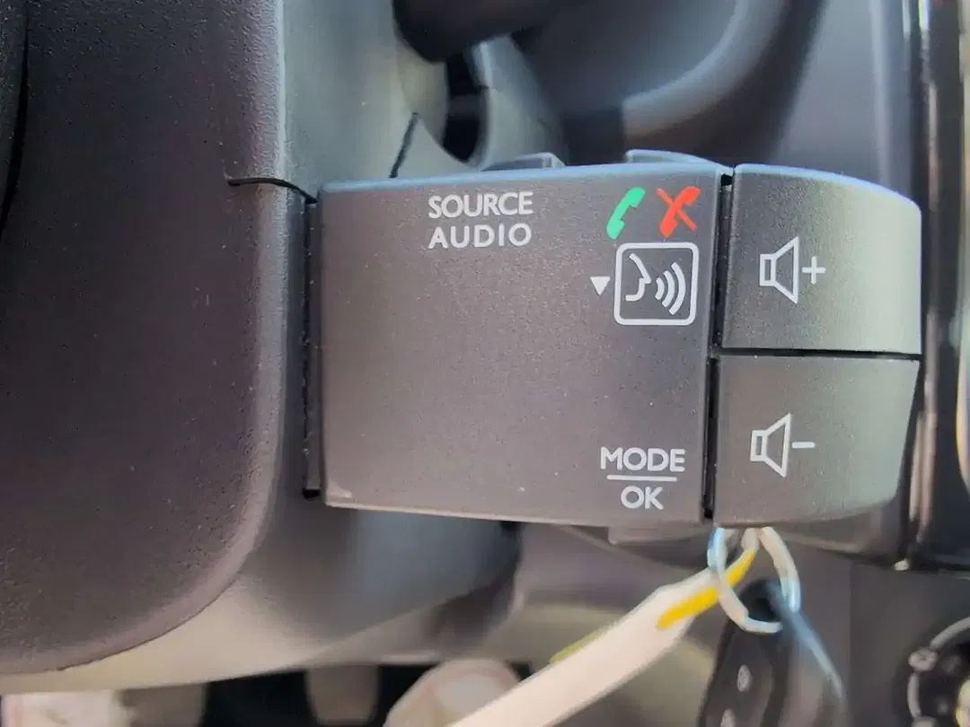 Dacia Logan - Thumbnail 13