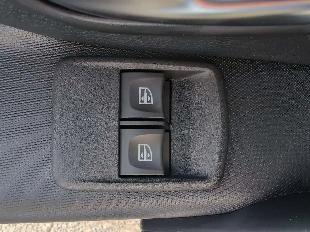 Dacia Logan - Thumbnail 14