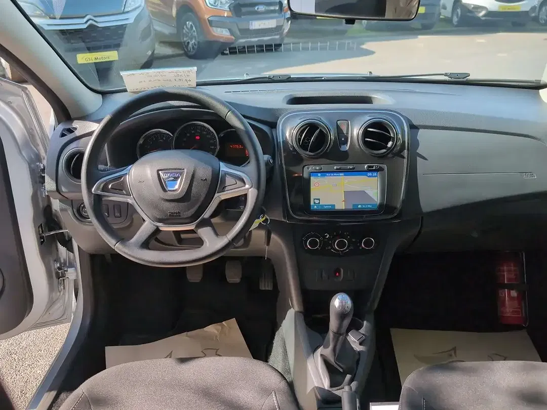 Dacia Logan - Thumbnail 9