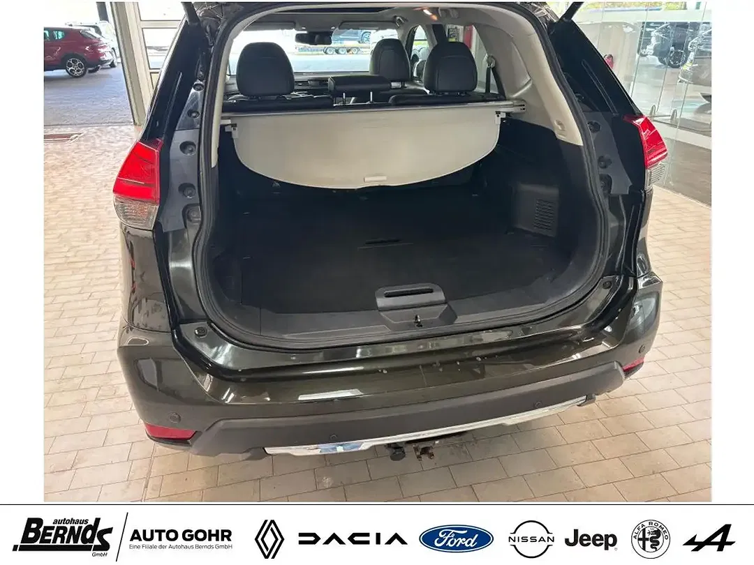 Nissan X-Trail - Thumbnail 4