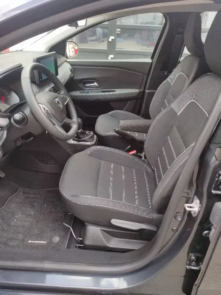 Dacia Sandero - Thumbnail 12