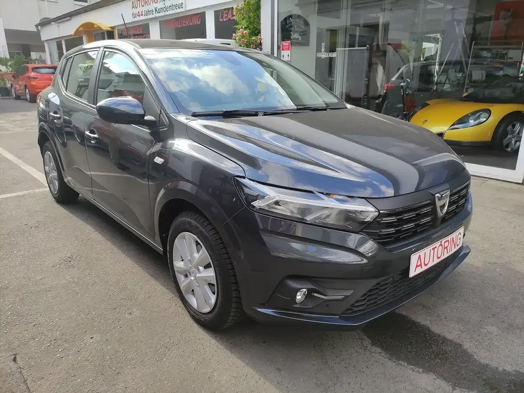 Dacia Sandero - Thumbnail 2